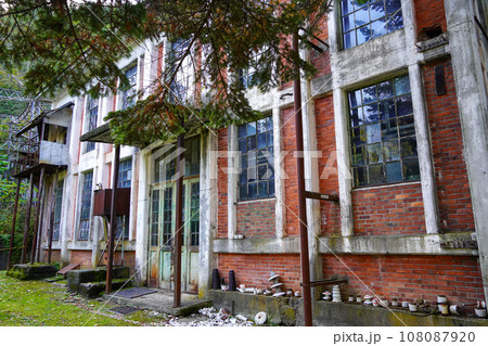 森の中の幌内変電所 108087920