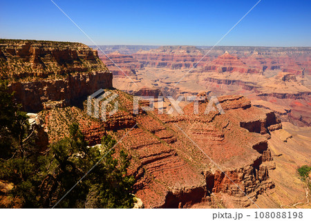 Blue Sky Day At The Grand Canyon Arizona 108088198