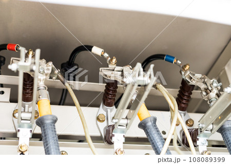 自家用電気工作物キュービクル年次点検　断路器 108089399