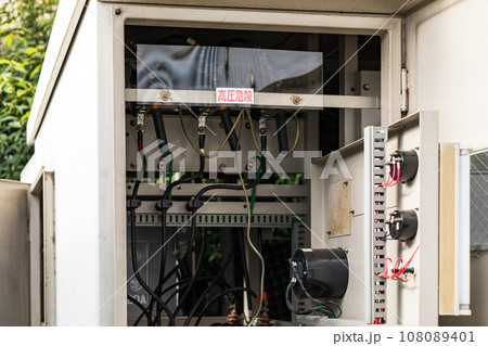 自家用電気工作物キュービクル年次点検　断路器 108089401