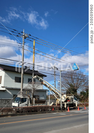 電柱の交換工事 電柱の交換工事 108089960