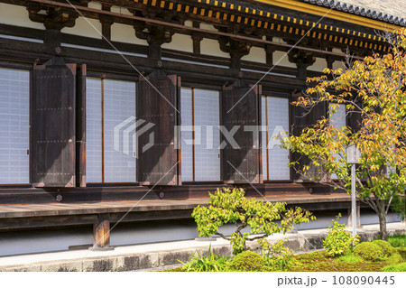 三十三間堂 本堂(京都市東山区三十三間堂廻町) 三十三間堂 本堂(京都市東山区三十三間堂廻町) 108090445