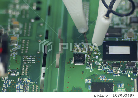The PCB board checking process by high speed automatic robot system. 108090497