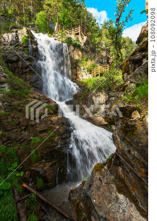 Waterfall Kamishlinsky in the Altai Mountains Waterfall Kamishlinsky in the Altai Mountains 108092098