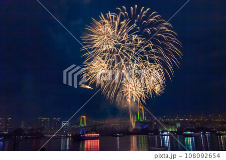 お台場レインボー花火　東京イベント 108092654
