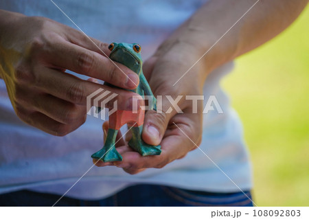 カエルの人形のイメージ 108092803