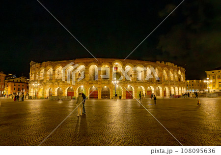 night landscape of the amphitheater in Verona night landscape of the amphitheater in Verona 108095636