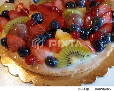 fruit cake with berries 108096805