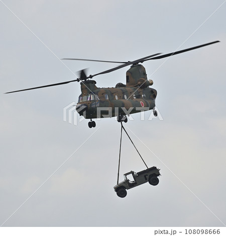 輸送ヘリCH-47J Chinook(チヌーク)、陸上自衛隊 輸送ヘリCH-47J Chinook(チヌーク)、陸上自衛隊 108098666