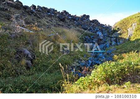 草津　殺生河原　青葉山ゲレンデ付近　秋の季節　　　　 108100310