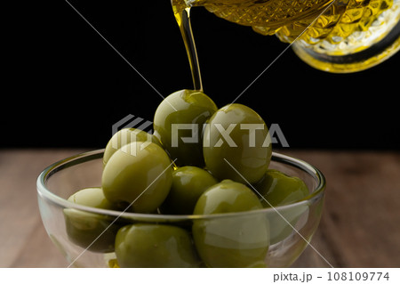 オリーブ　オイルかけ 108109774