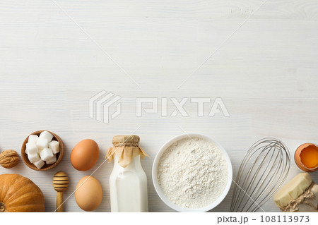 Ingredients for autumn baking, top view. 108113973