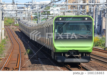 山手線を走行する車両 山手線を走行する車両 108116863