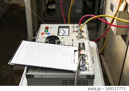 自家用電気工作物キュービクル年次点検　過電流・地絡継電器試験装置 108117771