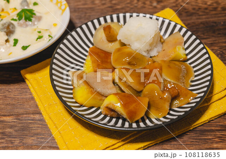 天然きのこのおろし添え 108118635