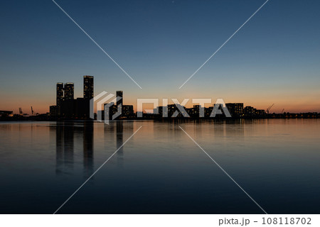 福岡県 アイランドシティ 夕暮れ 福岡県 アイランドシティ 夕暮れ 108118702