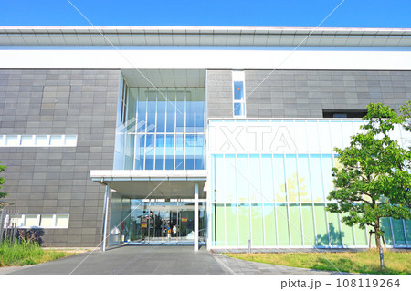 愛知県岡崎市、岡崎市図書館交流プラザの風景 愛知県岡崎市、岡崎市図書館交流プラザの風景 108119264