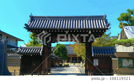 京都 壬生寺正門 京都 壬生寺正門 108119321