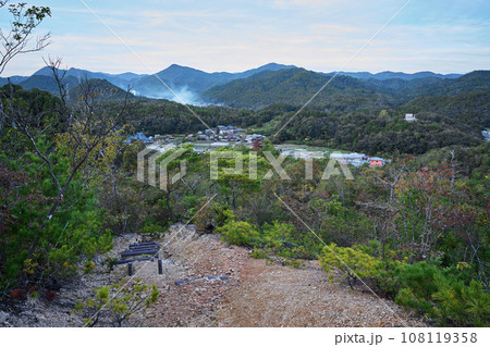 一本松山の登山道から見た景色 108119358