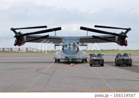 陸上自衛隊　オスプレイ　V-22 108119587