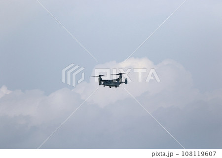 陸上自衛隊　オスプレイ　V-22 108119607
