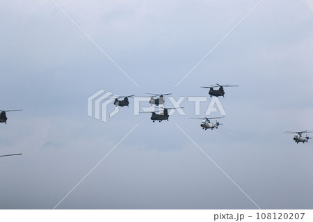 陸上自衛隊　航空機 108120207