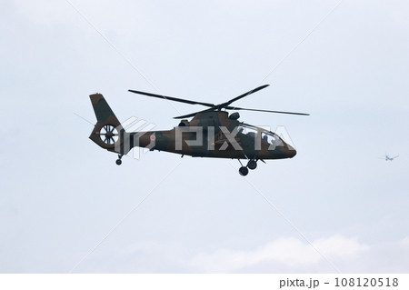 陸上自衛隊　航空機 108120518