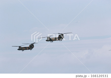 陸上自衛隊　航空機 108120531