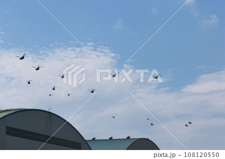 陸上自衛隊　航空機 108120550