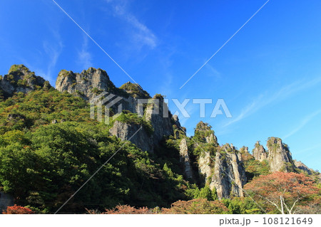 妙義山～日本三大奇景の一つ 108121649