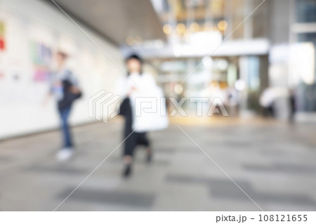 繁華街のボケ表現 108121655