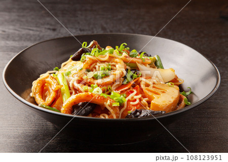 イカのXO醬やきそば 108123951