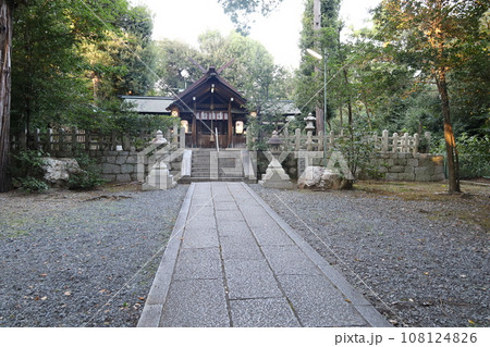 京都市にある蚕ノ社の本殿の風景 京都市にある蚕ノ社の本殿の風景 108124826