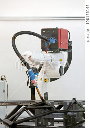 Welding Robot Arm 108126143