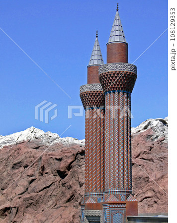 Minaret 108129353