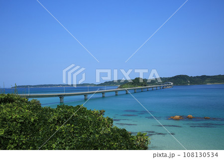 山口県下関市　角島大橋 108130534