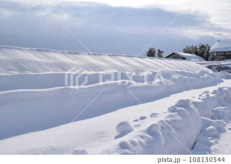 豪雪地方のビニールハウス 豪雪地方のビニールハウス 108130544