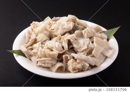 牛白もつ (国産) 下茹で済み 牛白もつ (国産) 下茹で済み 108131706