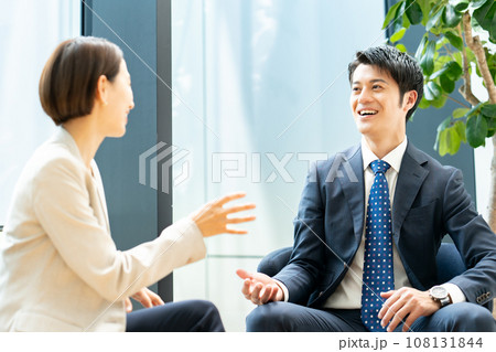 ビジネス 対談 インタビュー 会話 ビジネス 対談 インタビュー 会話 108131844