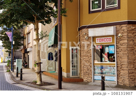 レトロなどぶ板通り商店街 108131907