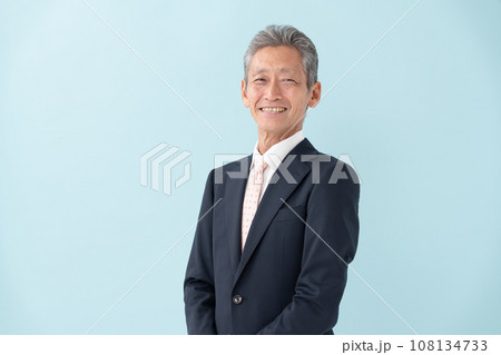 ビジネスマン シニア ポートレート ビジネスマン シニア ポートレート 108134733