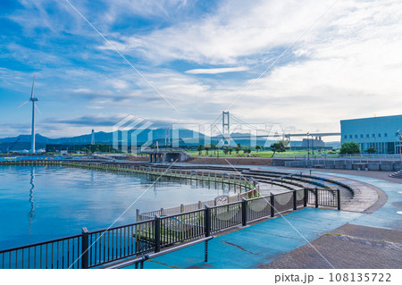 (北海道)道の駅・みたら室蘭 海辺の景色 (北海道)道の駅・みたら室蘭 海辺の景色 108135722