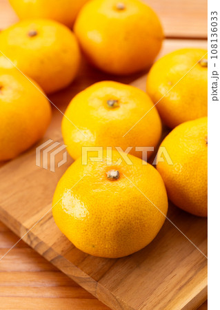 極早生みかん 108136033