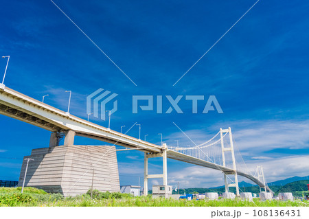 （北海道）室蘭港・白鳥大橋 108136431