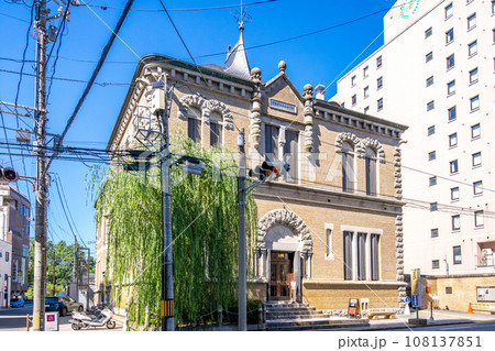 もりおか啄木・賢治青春館　明治の洋風建築を象徴し威風堂々たる構え 108137851