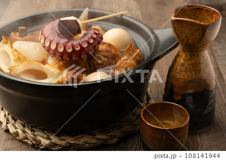 おでん　日本酒 108141944