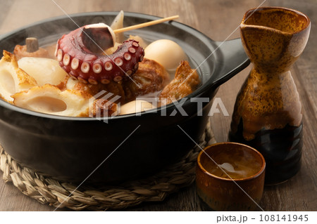 おでん　日本酒 108141945