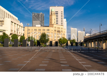 《神奈川県》早朝の横浜ベイエリア・象の鼻パーク 108144478