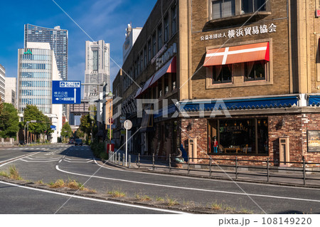 《神奈川県》早朝の横浜都市風景・街並み 《神奈川県》早朝の横浜都市風景・街並み 108149220