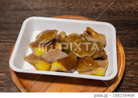 茹でた天然きのこ 茹でた天然きのこ 108150406